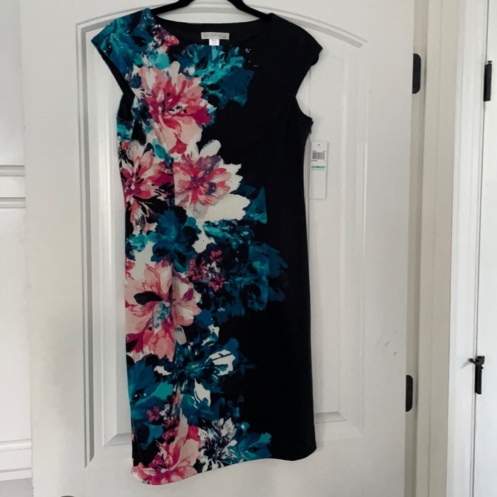 Size 8, NWT 95/5 poly span London Times